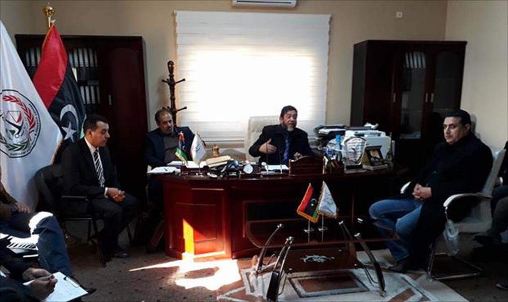 اجتماع بطبرق لبحث آلية تنظيم عمل مراكز الخبرة القضائية في ليبيا
