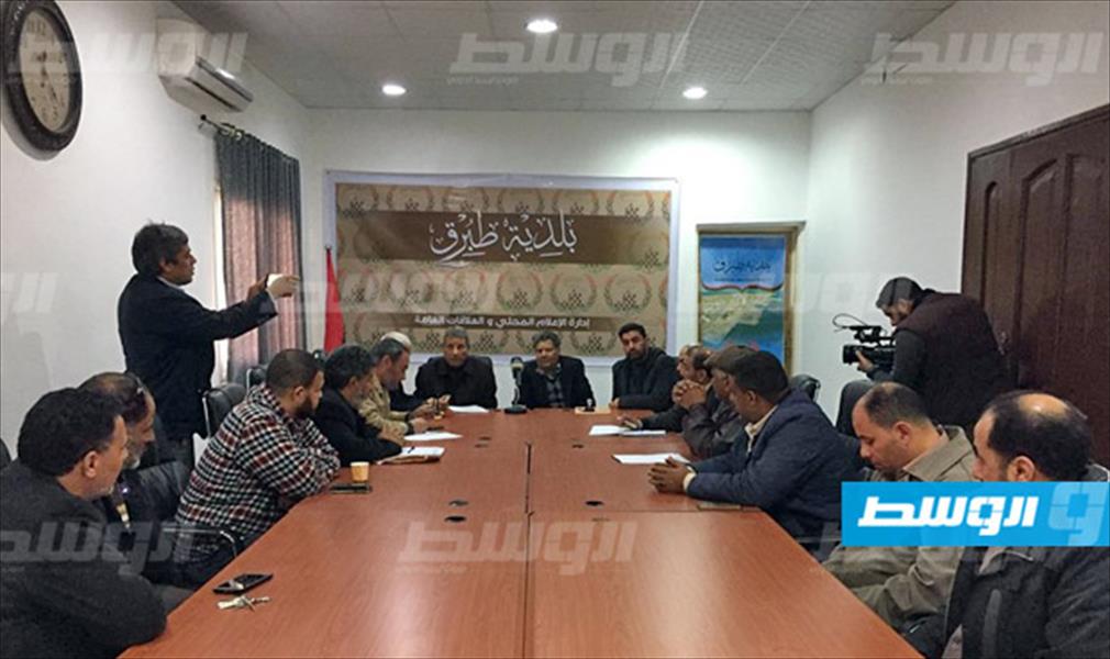 بلدية طبرق تتعاقد مع شركة وطنية لصيانة وتشغيل محطات الصرف الصحي