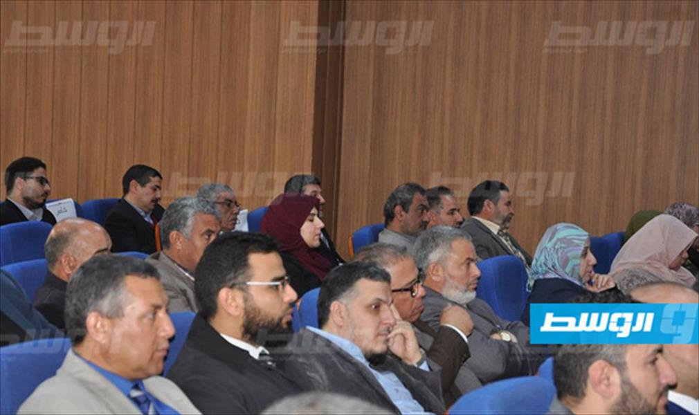 جامعة مصراتة تطلق بوابتها الإلكترونية وتحتفل بتوقيع 32 كتابًا