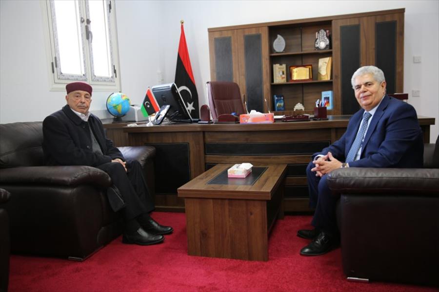 رئيس مجلس النواب يلتقي محافظ مصرف ليبيا المركزي