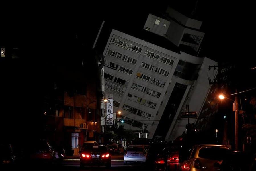 ارتفاع حصيلة زلزال تايوان إلى 5 قتلى و60 مفقودًا