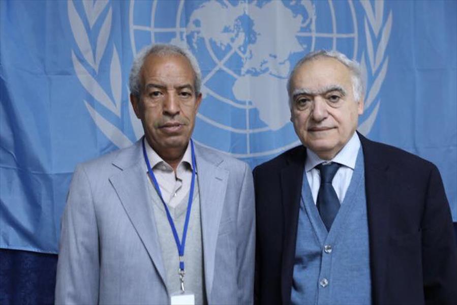 غسان سلامة يناقش الدعم الإنساني مع رئيس المجلس المحلي تاورغاء