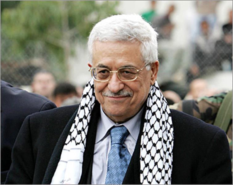عباس يسعى إلى تجديد المحادثات مع إسرائيل