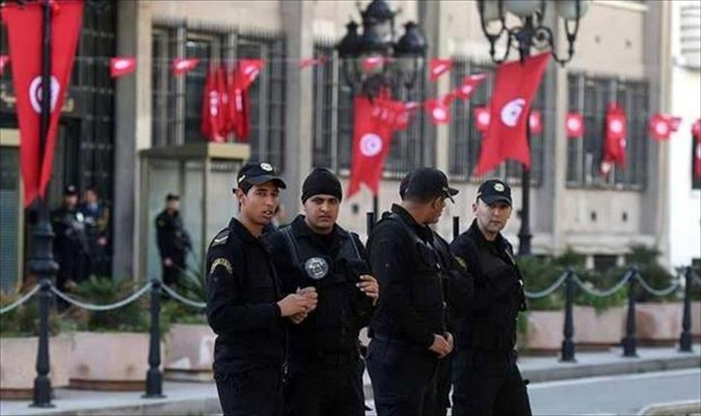 الرئاسة التونسية تمدد حالة الطوارئ شهرًا إضافيًا
