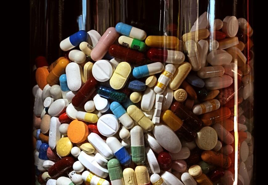 الاتهامات تطارد شركات الأدوية الأميركية بالترويج للأفيونات