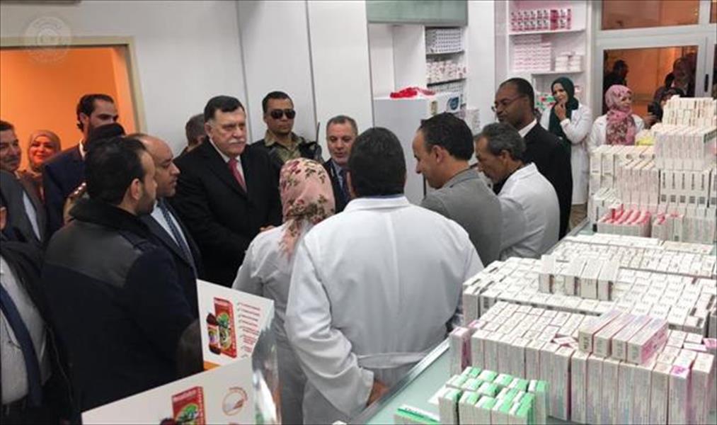 السراج يتفقد مرافق صحية في طرابلس بعد إمدادها بمعدات وأجهزة طبية