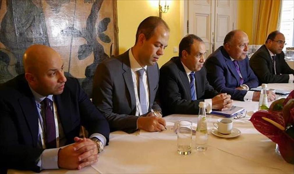 وزير الخارجية المصري يلتقي وزير الدفاع اليوناني على هامش مؤتمر ميونيخ