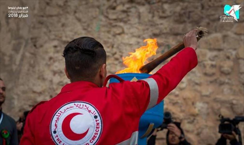 بالصور.. اختيار متطوعي «الهلال الأحمر» لتدشين احتفالات ذكرى الثورة