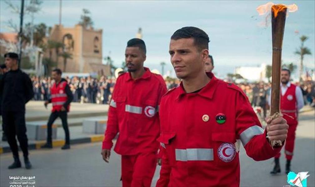 بالصور.. اختيار متطوعي «الهلال الأحمر» لتدشين احتفالات ذكرى الثورة