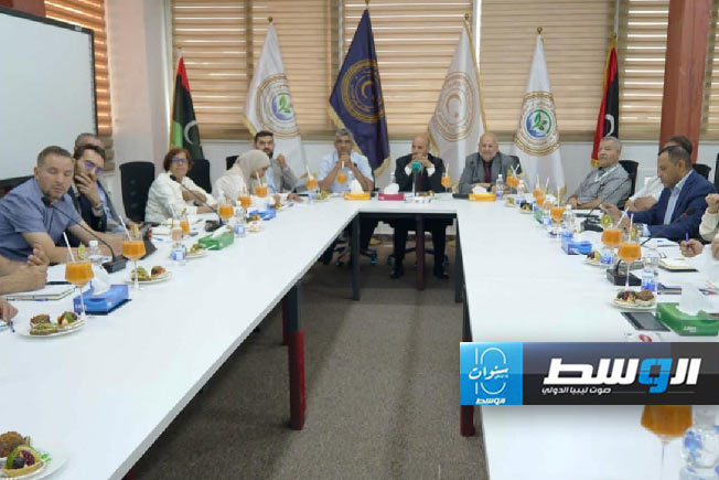 اجتماع خبراء «فاو» مع المسؤولين في طرابلس، الأربعاء 12 يونيو 2024. (وزارة الحكم المحلي)