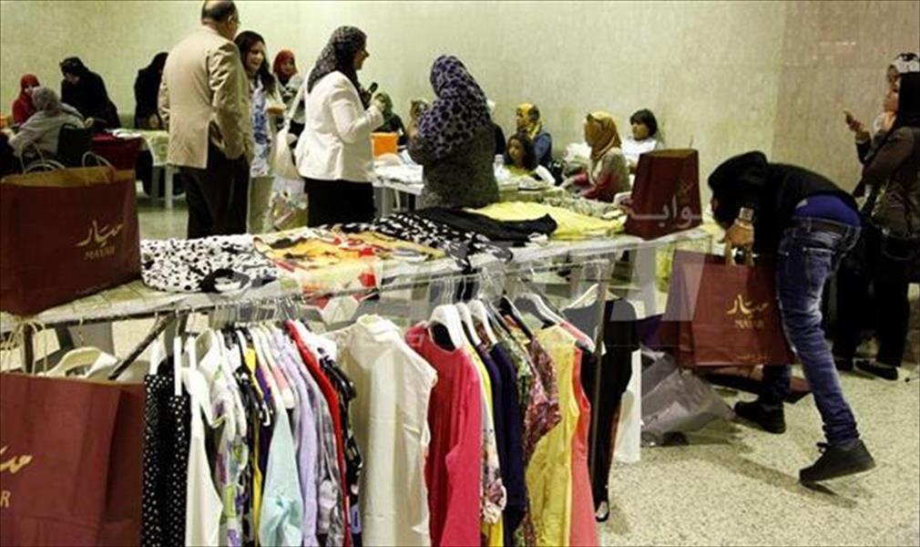 "أمازونات ليبيا" تنظم سوقًا خيرية لدعم الأرامل والأيتام