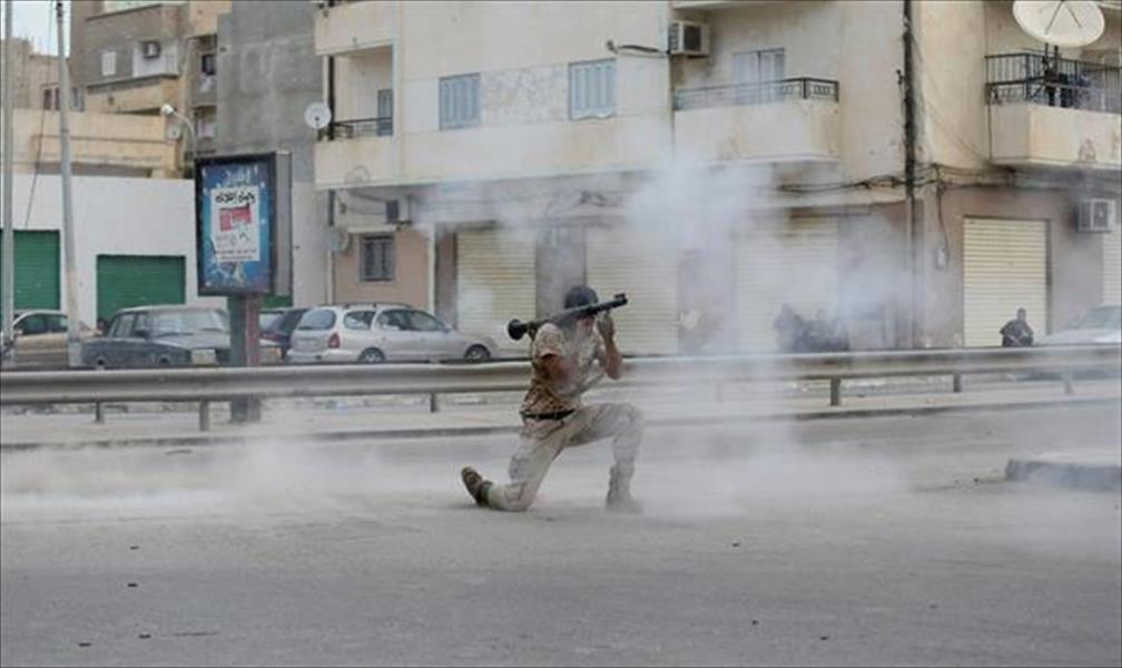 اشتباكات عنيفة بين الجيش ومسلحين في بنغازي