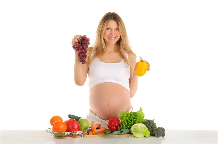 تناول الأم الحامل الدهون يزيد فرص إصابة الجنين بالبدانة