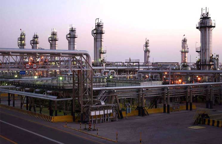 «وكالة الطاقة» تتوقع «توقفًا تدريجيًّا» لخفض إنتاج النفط في 2019