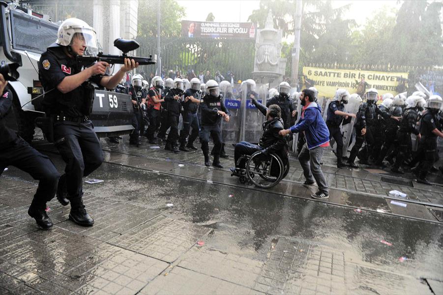 تركيا: تظاهرات وإضراب عمالي بعد كارثة المنجم
