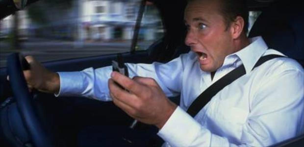 52 % من حوادث السيارات بسبب الهواتف