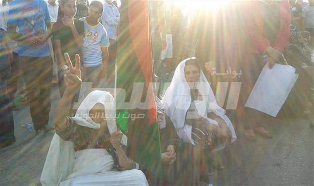 متظاهرون يعلنون في ساحة الحرية ببنغازي رفضهم لـ«عملية الكرامة»