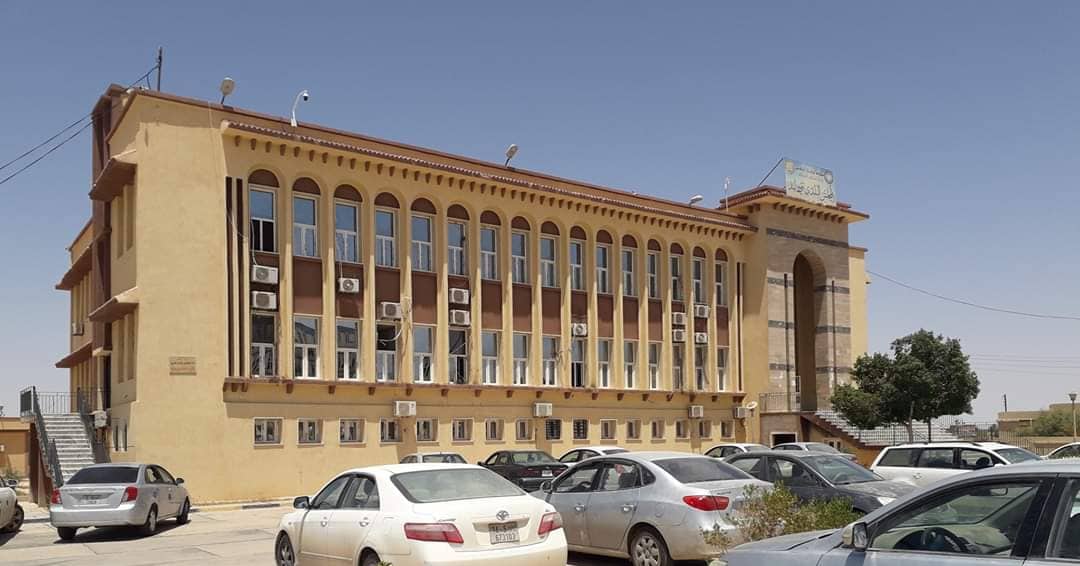 بلدية بني وليد تطالب الحاصلين على دفعة التعويضات الأولى بالتواصل معها