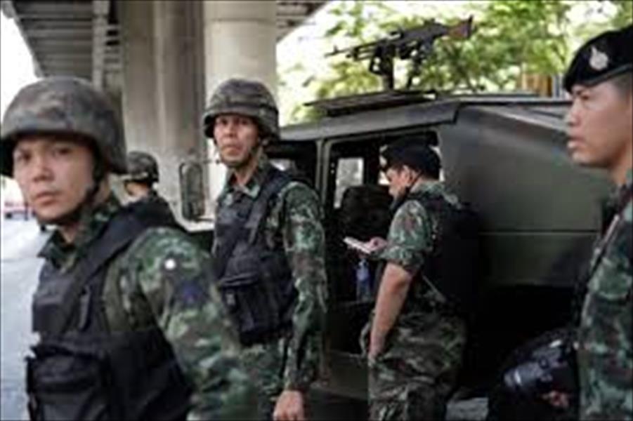جيش تايلند يحكم قبضته على السلطة