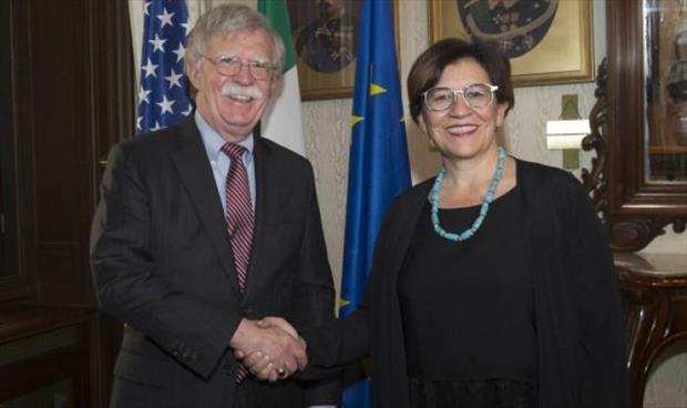 وزيرة الدفاع الإيطالية تطلب مساعدة أميركية لـ«دور قيادي» في ليبيا