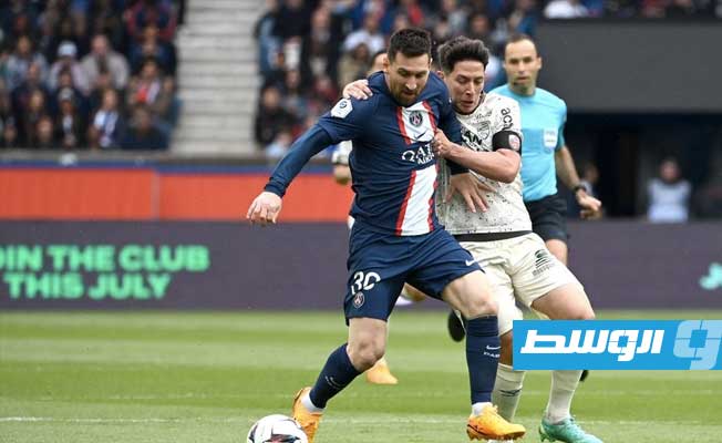 الدوري الفرنسي: خسارة موجهة لباريس على أرضه أمام لوريان