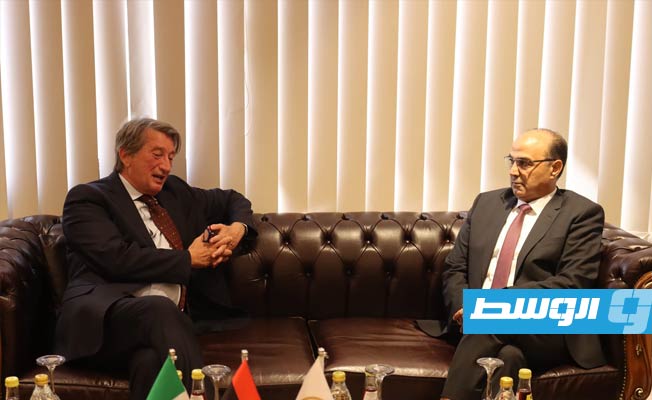 رئيس المجلس التسييري لبلدية بنغازي مع القنصل الإيطالي الجديد بالمدينة، الثلاثاء 13 سبتمبر 2022. (بلدية بنغازي)