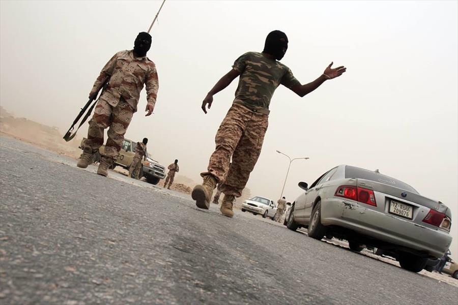 القوات الخاصة تحذِّر من التوقف عند الحواجز الوهمية في بنغازي