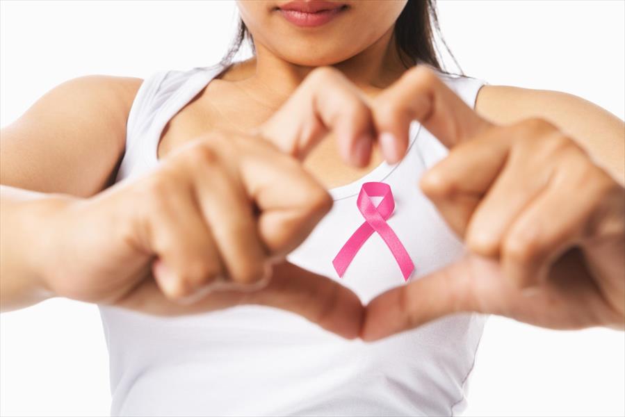 دراسة تعيد الأمل لعلاج الشابات المصابات بأورام الثدي