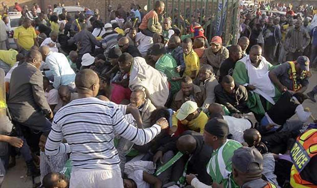 سقوط أكثر من 40 مشجعًا في انفجار قنبلة بملعب في نيجيريا
