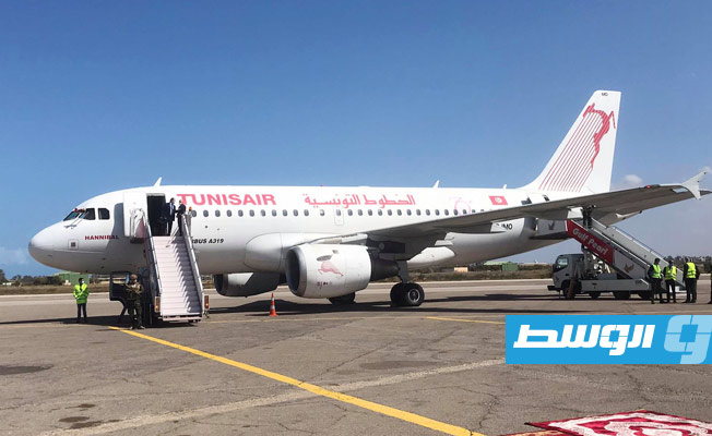 الرئيس التونسي يغادر مطار معيتيقة بعد زيارة قصيرة إلى ليبيا