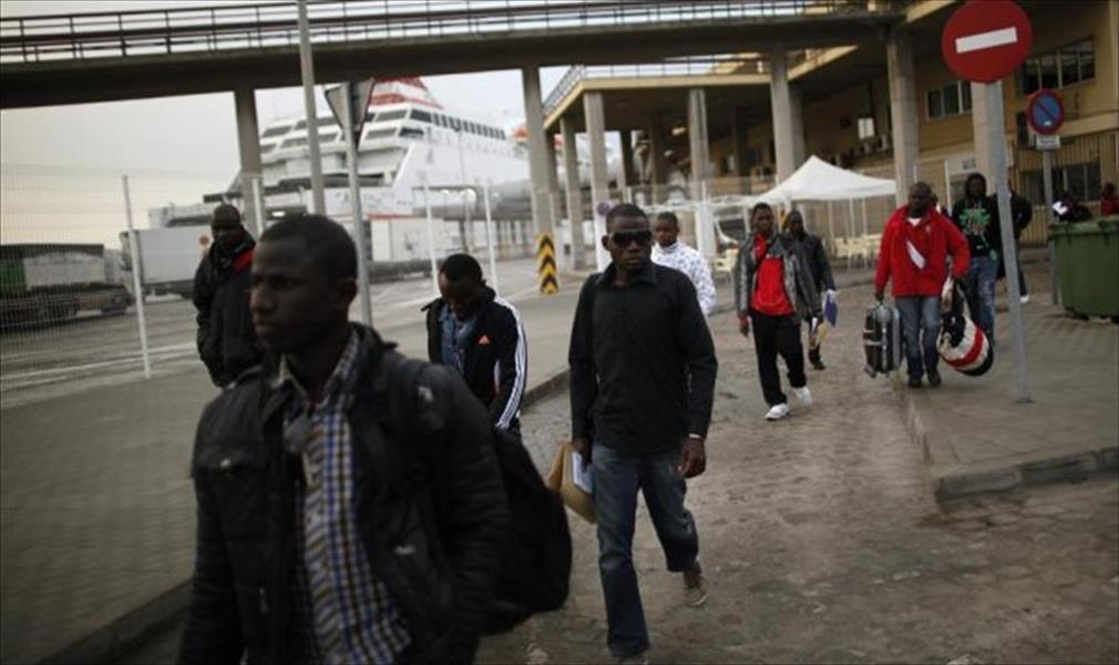 20 مهاجرًا أفريقيًا يعبرون الحدود إلى مليلة الإسبانية
