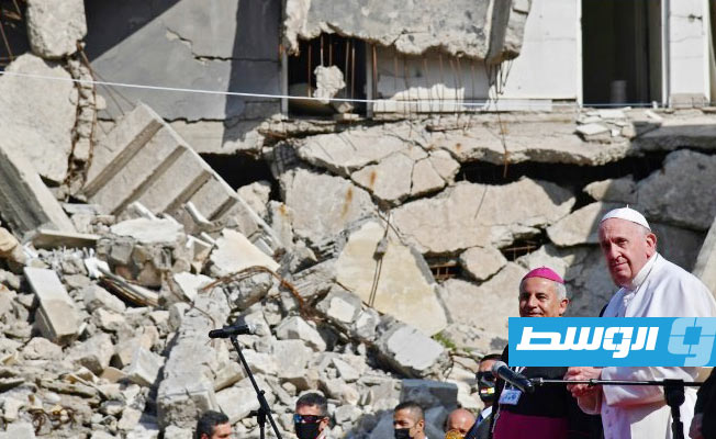 البابا فرنسيس يصل إلى الموصل المدمرة من تنظيم «داعش»