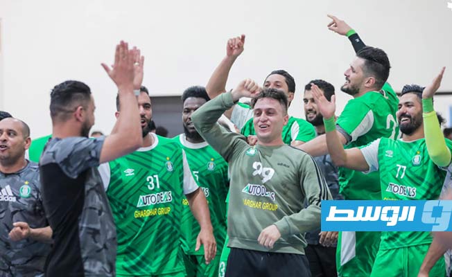 «الأهلي طرابلس» يجمع بين الدوري والكأس لكرة اليد