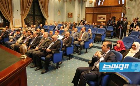 أعضاء من مجلس النواب يبحثون مع نظرائهم المصريين عددا من القضايا بين الجانبين