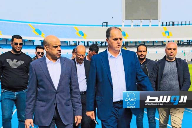 (صور).. الجويفي يقوم بزيارة تفقدية لملعب طرابلس الدولي