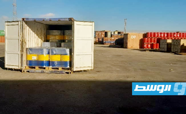 وصول شحنات زيوت خاصة بمحطات التوزيع الجاهزة إلى ميناء طرابلس البحري، 14 يناير 2023. (شركة الكهرباء)