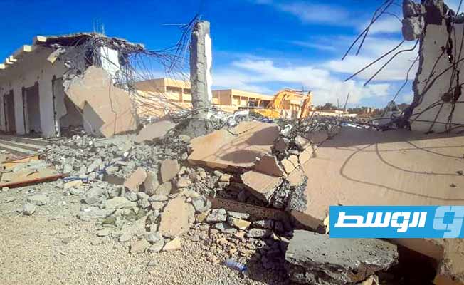 من أعمال إزالة وهدم عشوائيات في حي الطيوري بمدينة سبها، 23 فبراير 2023. (وزارة الداخلية)