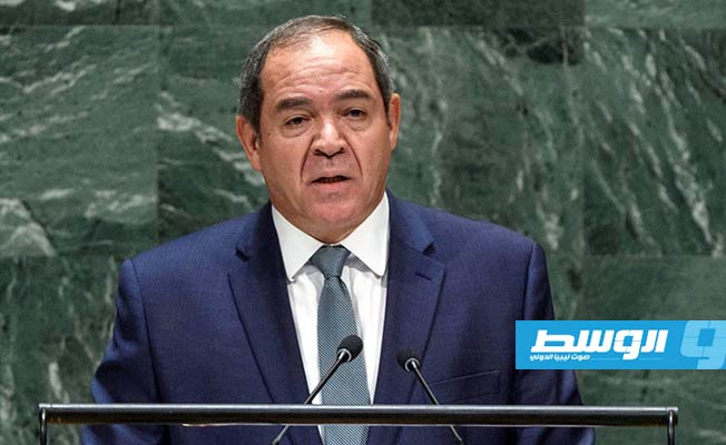 وزير خارجية الجزائر من تونس: إنقاذ ليبيا واجب تفرضه مقتضيات الجوار