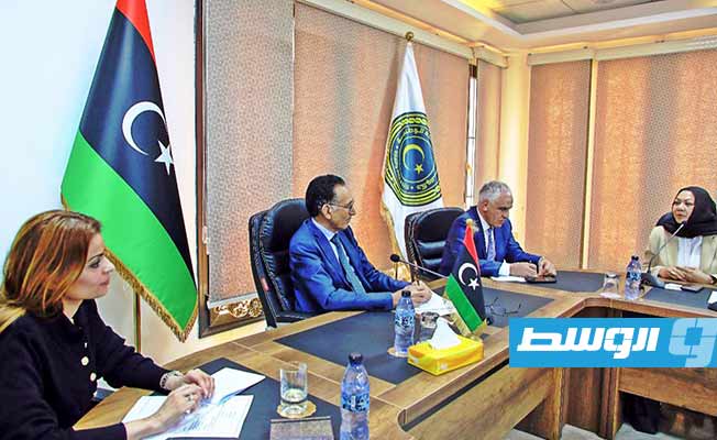 اجتماع الحويج مع رئيس وأعضاء الغرفة التجارية الليبية - الماليزية المشتركة، الأربعاء 13 مايو 2023. (وزارة الاقتصاد والتجارة)
