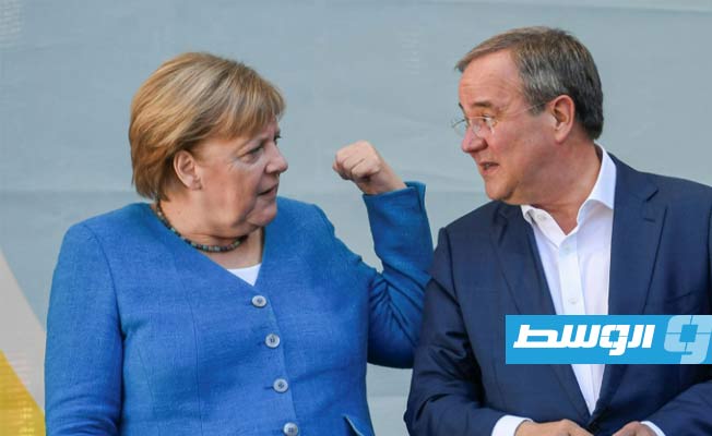 ألمانيا: ميركل تحشد الدعم لمرشح حزبها عشية الانتخابات