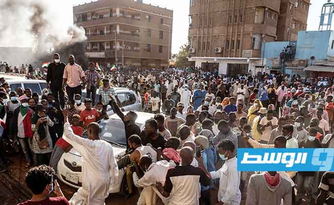 «فرانس برس»: مظاهرات في السودان احتجاجا على «حكم العسكر»