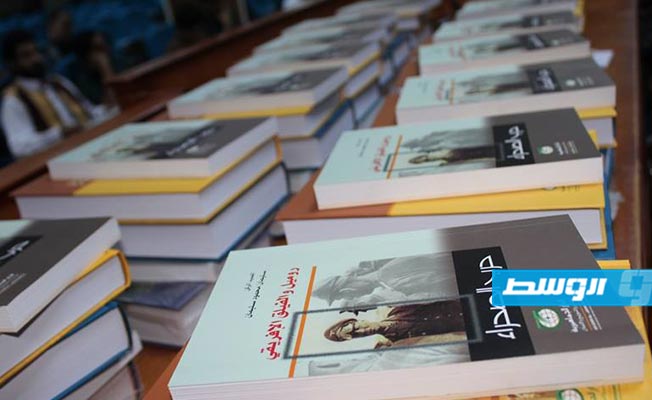 «التكتل الديمقراطي» يهدي مجموعات من الكتب للشعراء
