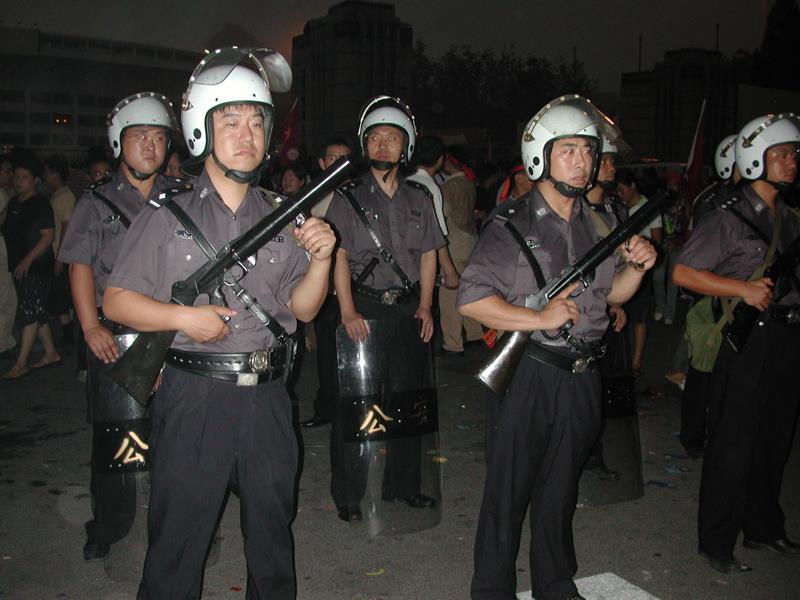 الصين: مسيحيون يشتبكون مع الأمن لمنع إزالة صليب