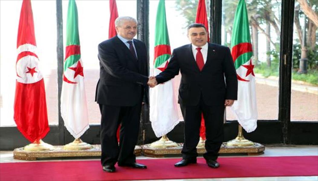 الجزائر تدعم تونس بمعدات عسكرية لمواجهة الإرهاب