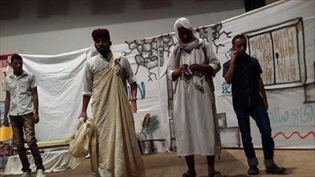 عرض مسرحية «الخراز» بجالو في العيد