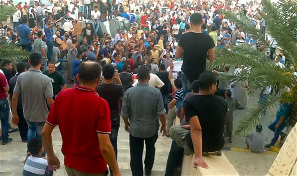 أهالي طرابلس يرفضون الإرهاب.. ويُطالبون بلجنة تقصي حقائق
