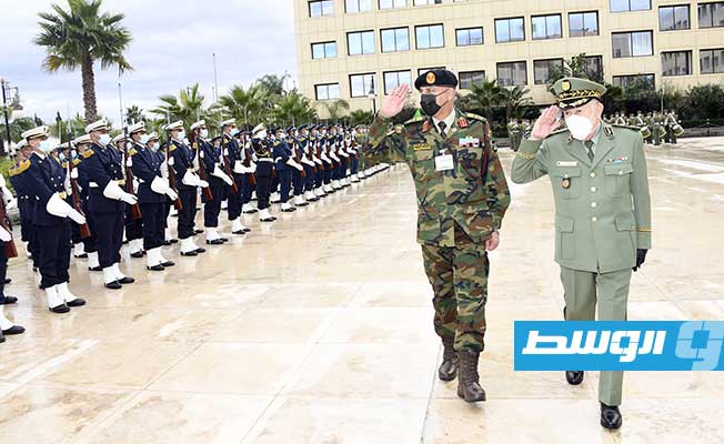 لقاء الحداد مع رئيس أركان الجيش الجزائري.. رفض الأجندات الأجنبية وتنسيق بالحدود الجنوبية