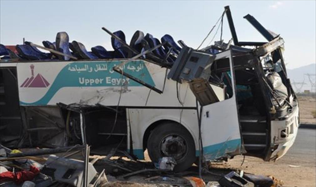 33 قتيلاً في تصادم حافلتين سياحيتين بمصر