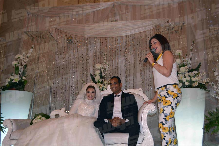 بالصور: بوسي وكاريكا في زفاف رامز ورغدة