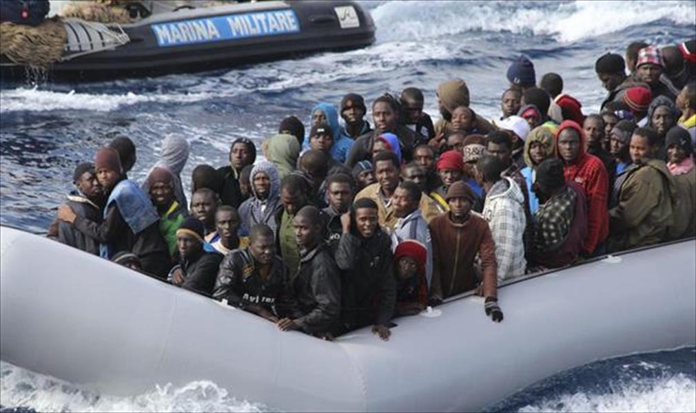 غرق زورق مطاطي يقل مهاجرين قرب طرابلس